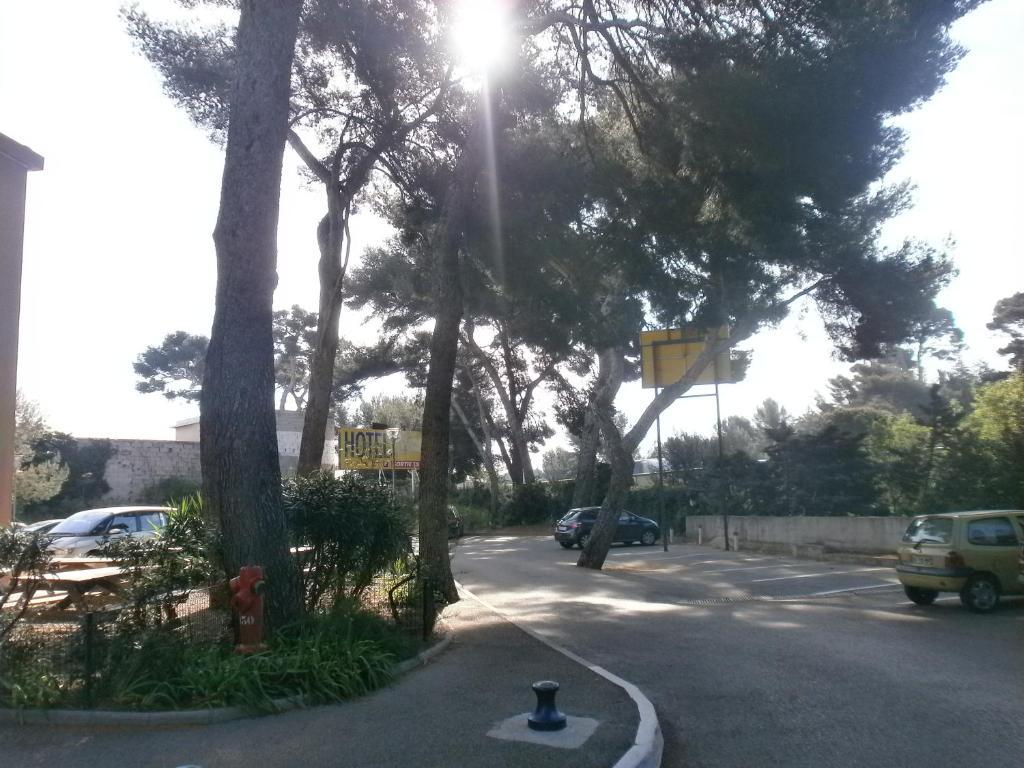 Hotel Parc Azur - Toulon Ollioules Eksteriør billede